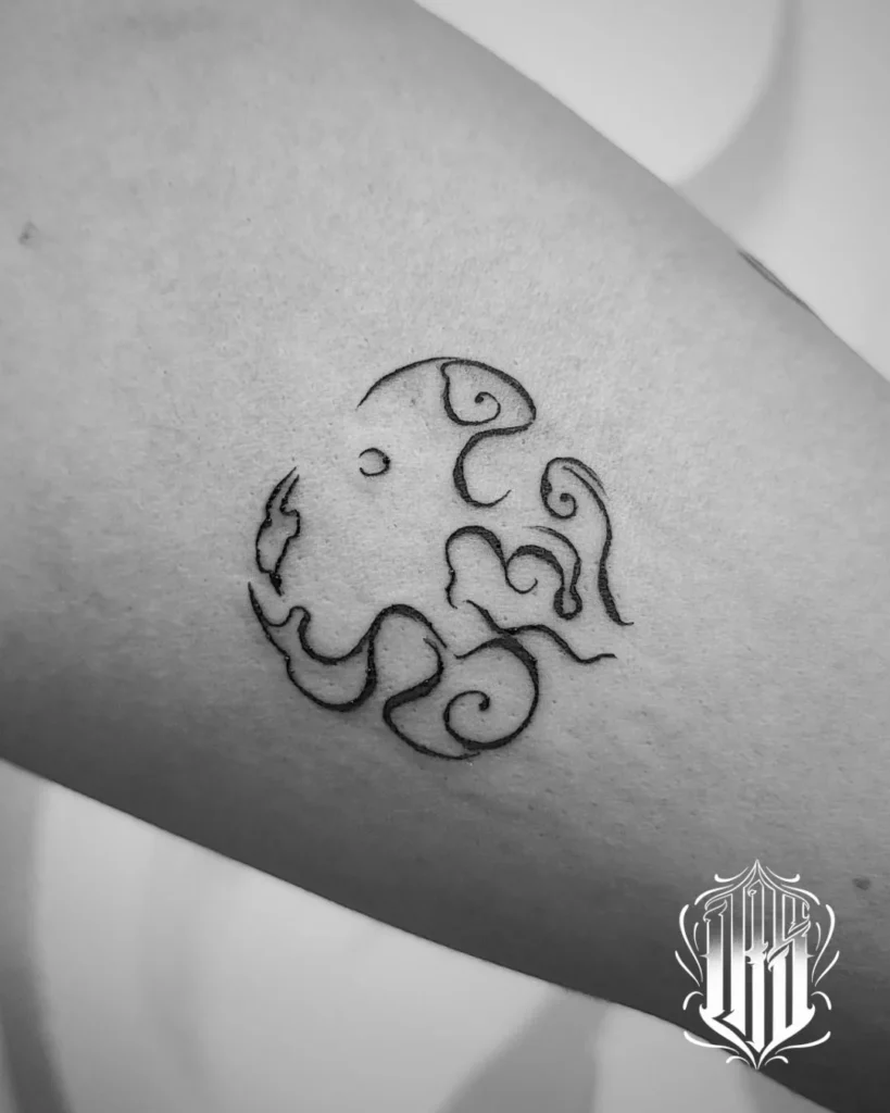 Tatuaje fineline realizado en inkubus tattoo, Gines, Sevilla.
