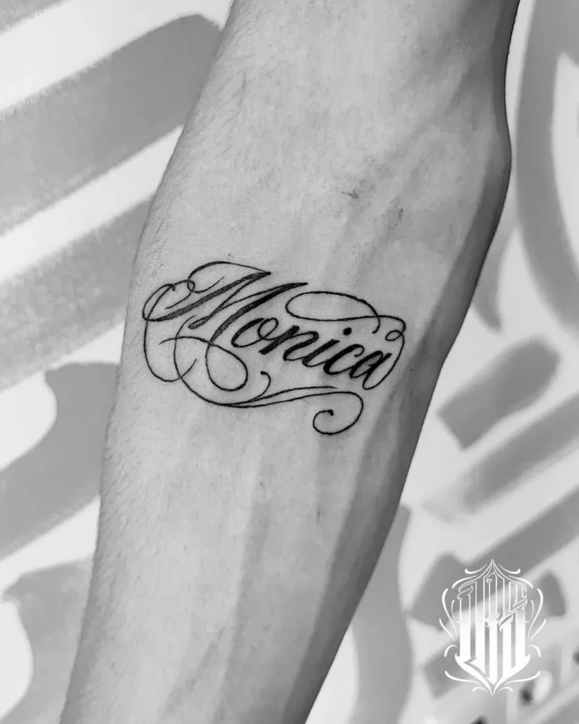 Tatuaje lettering realizado en inkubus tattoo, Gines, Sevilla.