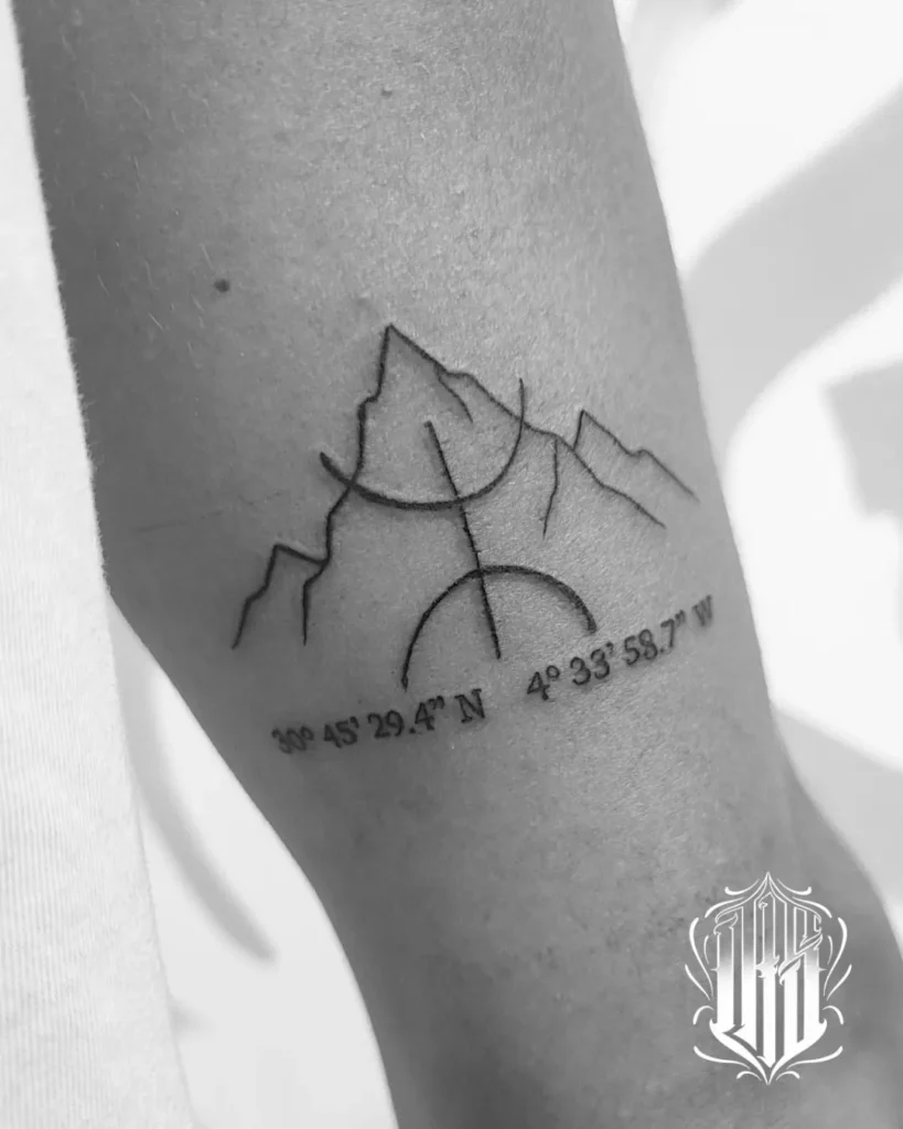 Tatuaje fineline realizado en inkubus tattoo, Gines, Sevilla.