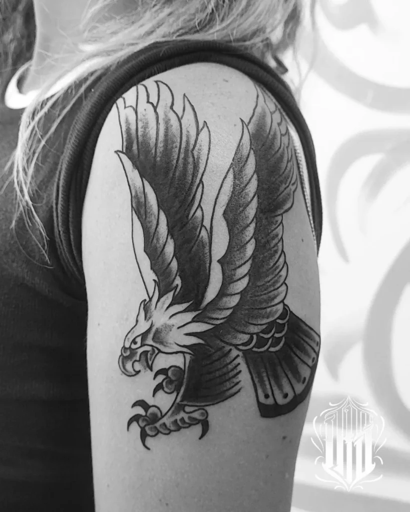 Tatuaje old school realizado en inkubus tattoo, Gines, Sevilla.