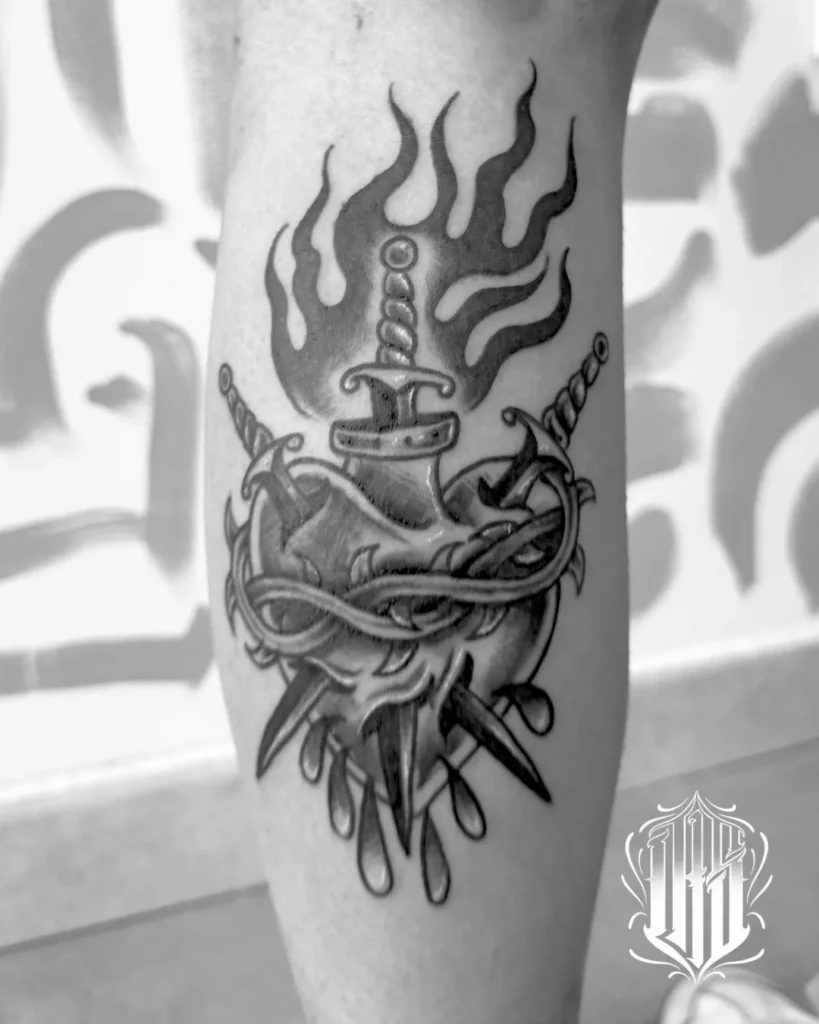 Tatuaje old school realizado en inkubus tattoo, Gines, Sevilla.